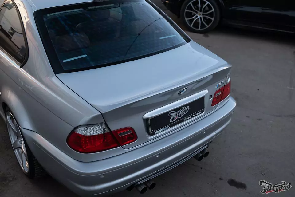 BMW M3 Е46. Оформили багажник в стиле CSL.